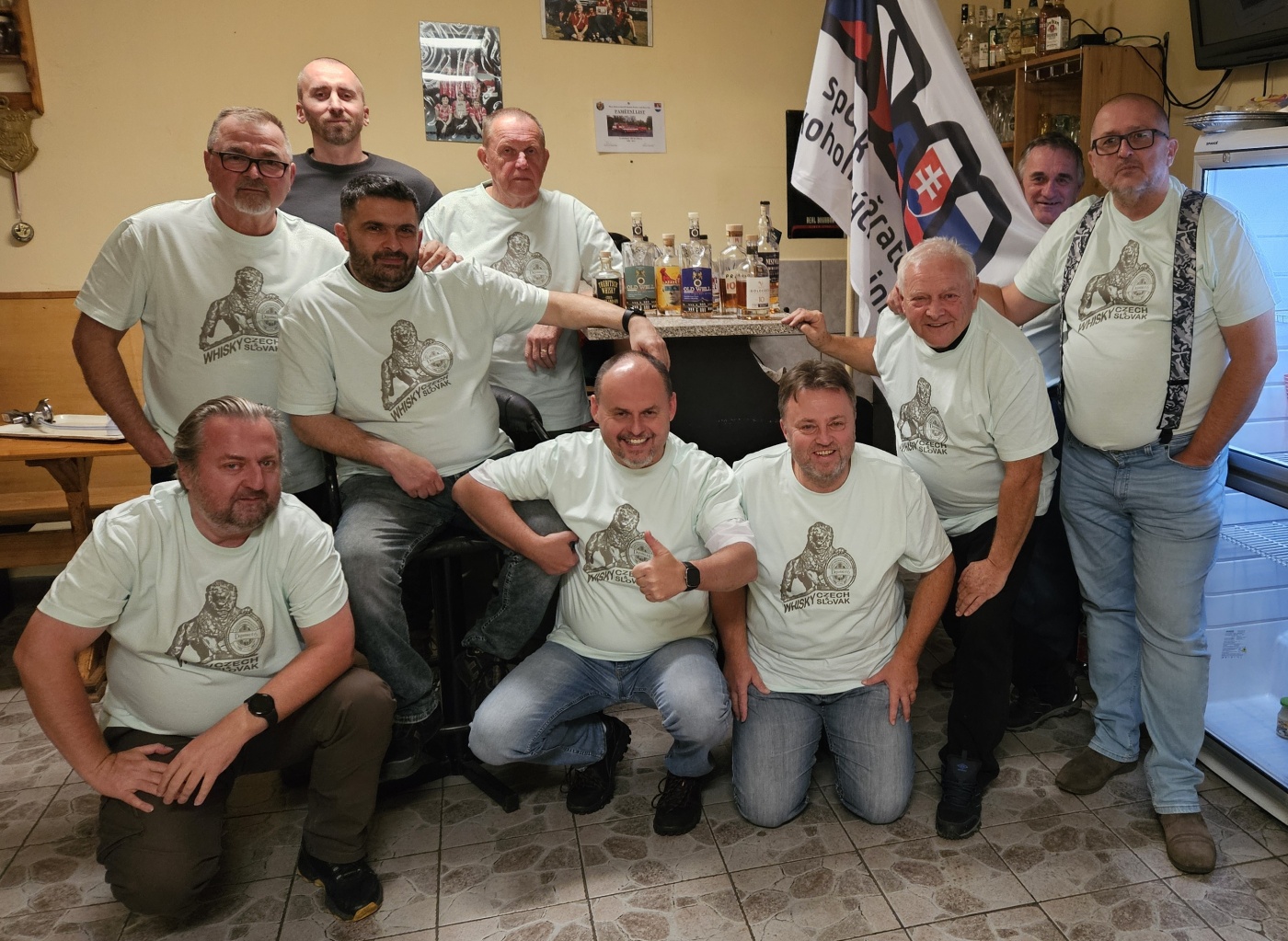 Degustace DDS # 6 - czech&slovak vision of whisky
Zbo�en� Kostelec - 25.11.2023
DDS SSaM (Divize degusta�n�ch specialist� Spolku Sb�ratel� alkoholick�ch Miniatur)
Old Well Bourbon & Porto cask finish Single malt Unpeated - Trebitsch Highland 6YO Blended - Pr�dlo single malt 10yo - Nestville Single barrel Limited edition - Lafaette Single malt - GoldCock Single malt 10yo - Martin`s Barrel Single malt Peated 5yo - Old Well Bourbon & Kagor cask finish Single malt Lightly peated