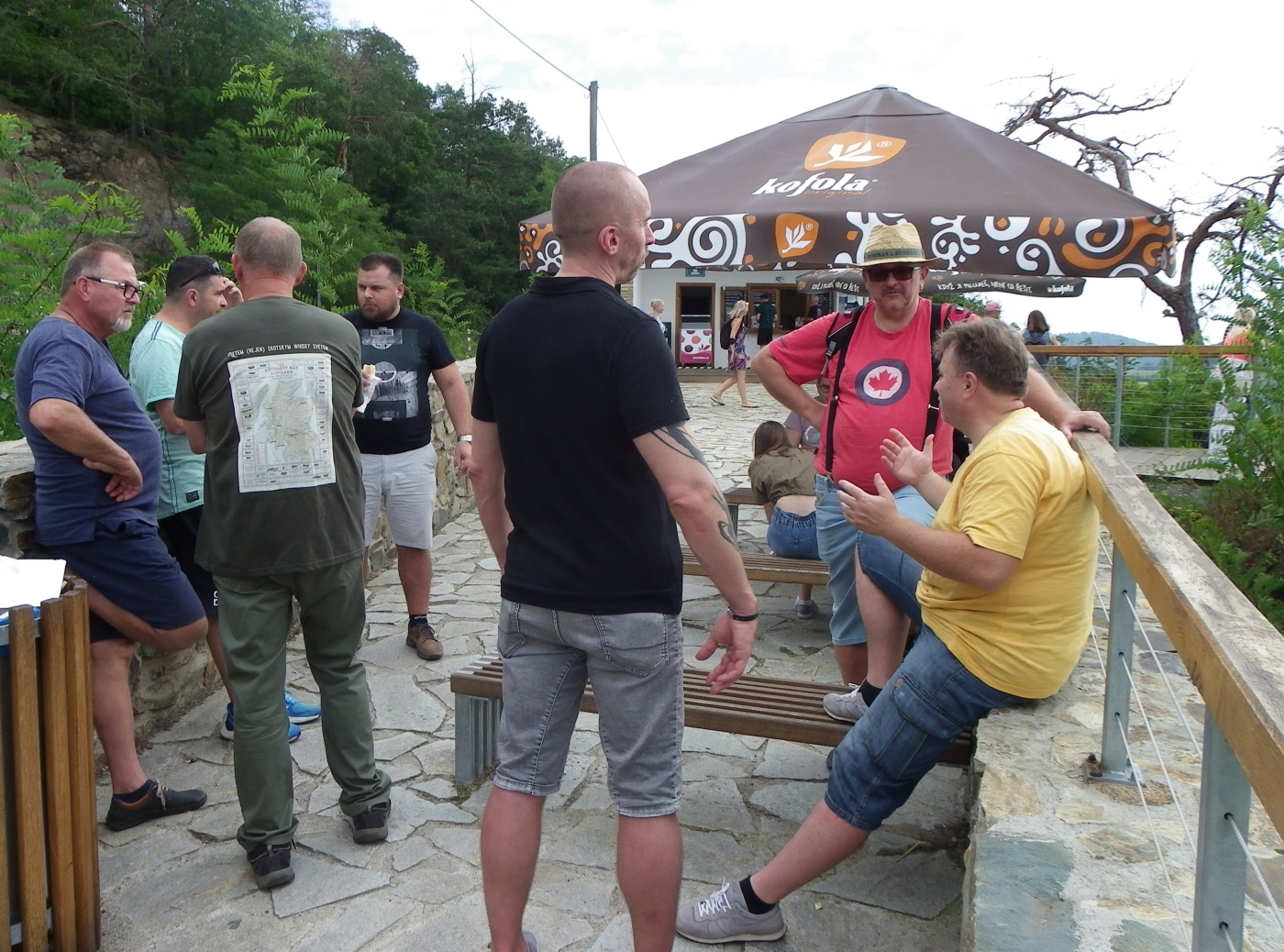 Degustace DDS # 3 - Samurajov� p�ich�zej� - �zijsk� whisky
Lout� - 13.8.2022
DDS SSaM (Divize degusta�n�ch specialist� Spolku Sb�ratel� alkoholick�ch Miniatur)
Fuyu Mizunara Finish - Masahiro pure malt - Paul John Brilliance - Amrut fusion - Kavalan Oloroso Sherry Oak - Kavalan Vinho Barrique