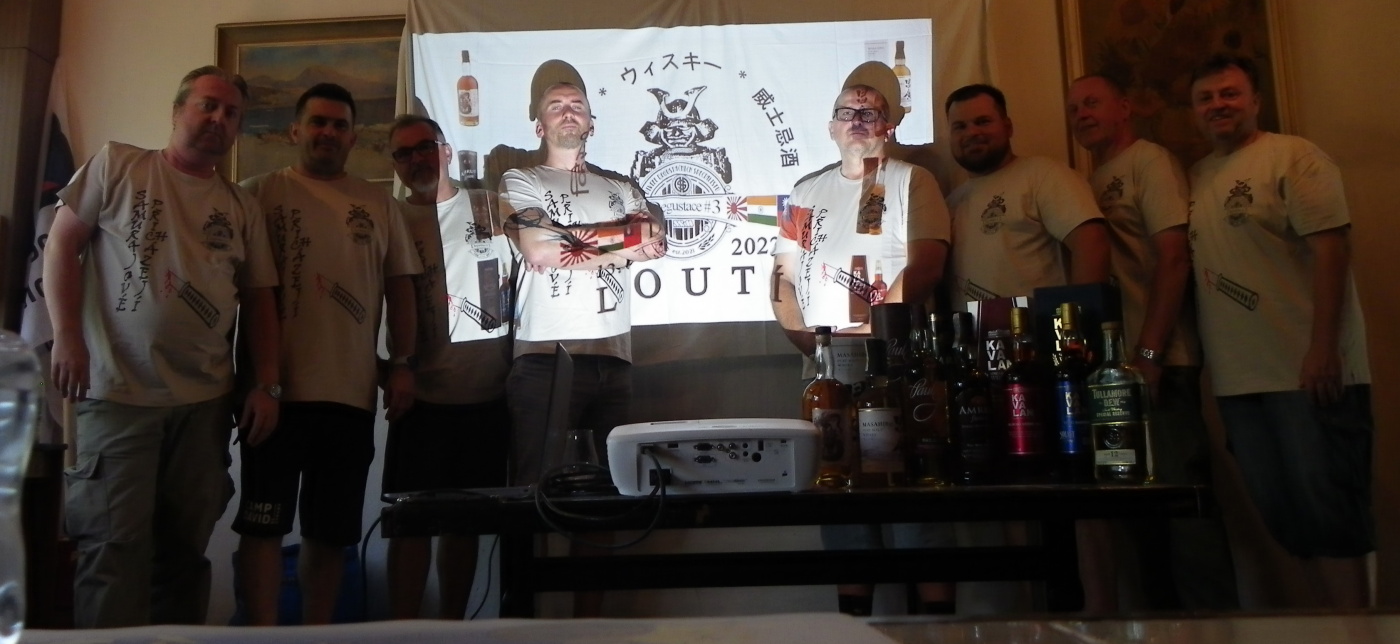 Degustace DDS # 3 - Samurajov� p�ich�zej� - �zijsk� whisky
Lout� - 13.8.2022
DDS SSaM (Divize degusta�n�ch specialist� Spolku Sb�ratel� alkoholick�ch Miniatur)
Fuyu Mizunara Finish - Masahiro pure malt - Paul John Brilliance - Amrut fusion - Kavalan Oloroso Sherry Oak - Kavalan Vinho Barrique