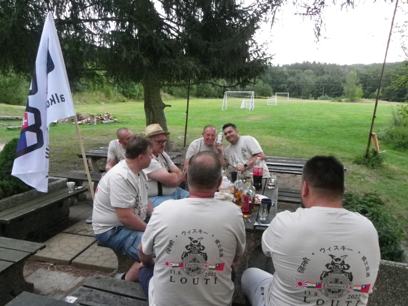 Degustace DDS # 3 - Samurajov� p�ich�zej� - �zijsk� whisky
Lout� - 13.8.2022
DDS SSaM (Divize degusta�n�ch specialist� Spolku Sb�ratel� alkoholick�ch Miniatur)
Fuyu Mizunara Finish - Masahiro pure malt - Paul John Brilliance - Amrut fusion - Kavalan Oloroso Sherry Oak - Kavalan Vinho Barrique