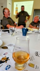 Degustace DDS # 5 - Vy(Whi)sok� �kola �ivota
Zbo�en� Kostelec - 12.8.2023
DDS SSaM (Divize degusta�n�ch specialist� Spolku Sb�ratel� alkoholick�ch Miniatur)
Whisky Ginger (Tullamore Dew) - Old Fashioned (Jack Daniel`s) - Dimple 15yo blended whisky - Glenfiddich 12yo single malt whisky - Aberfeldy 12yo single malt whisky - Arran Sauternes cask finish single malt whisky - Penicillin (Ballantines fines`t, Laphroaigh islay single malt scotch whisky) - Highland Park 12yo single malt whisky - Kilchoman Machir Bay single malt whisky - Port Charlotte Heavily Peated single malt whisky