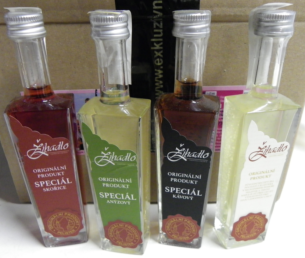 �ihadlo
Lihovina s medem
Origin�ln� produkt
Speci�l - Sko�ice, An�zov�, K�vov�
11. v�ro�n� �lensk� sch�ze SSaM
K�cov
6.-7.4.2019