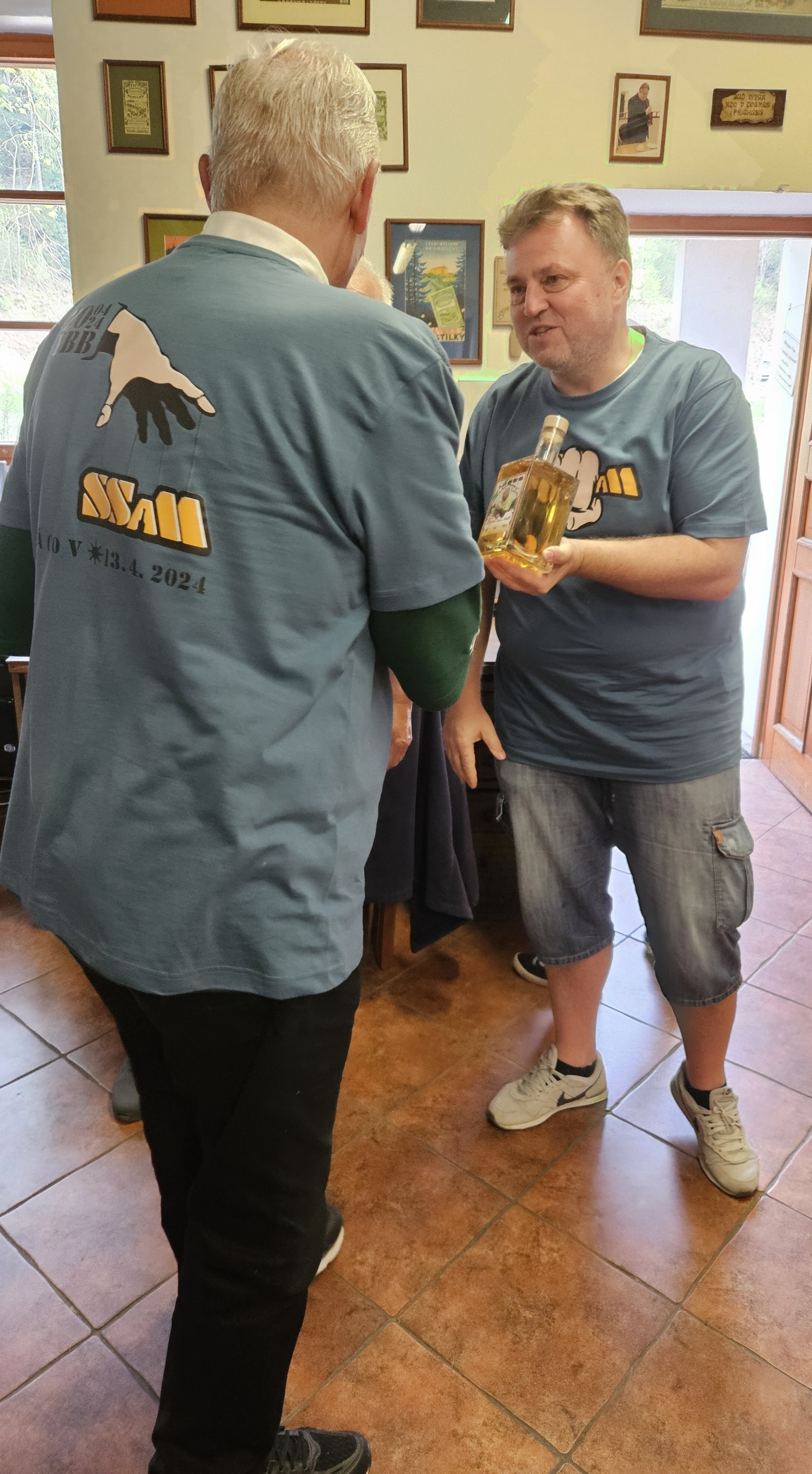 16. v�ro�n� �lensk� sch�ze SSaM
K�cov - 13.4.2024
75
v�e nej
Jarda s lidskou tv���
Alkohol s lidskou tv���
�estn� �lenstv�