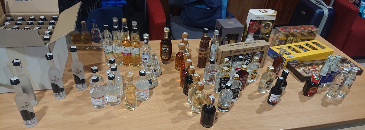 Burza minif�a�ti�iek alkoholu - Minibottles collectors meeting
Praha - 27.11.2021
SSaM - Spolek Sb�ratel� alkoholick�ch Miniatur