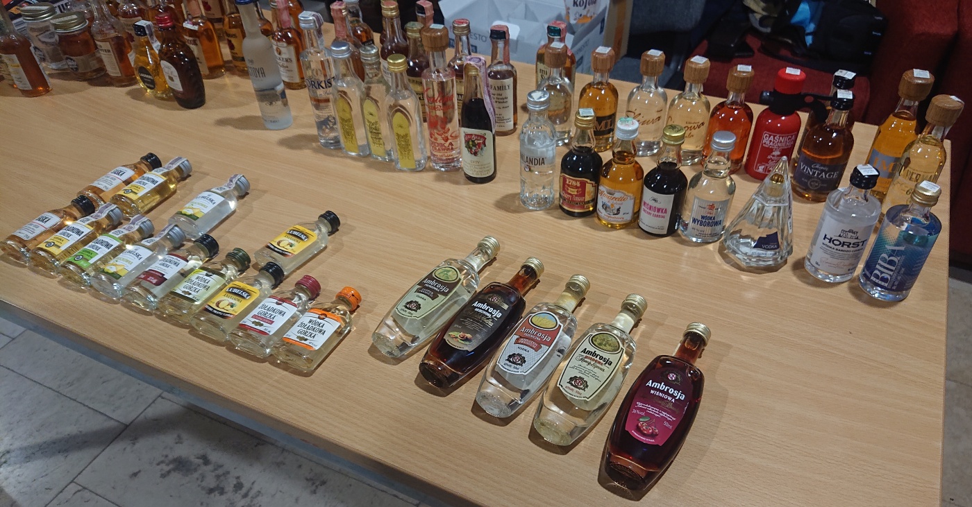 Burza minif�a�ti�iek alkoholu - Minibottles collectors meeting
Praha - 27.11.2021
SSaM - Spolek Sb�ratel� alkoholick�ch Miniatur