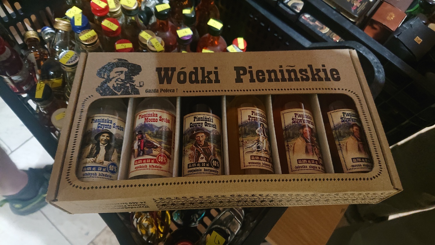 Burza minif�a�ti�iek alkoholu - Minibottles collectors meeting
Praha - 21.5.2022
SSaM - Spolek Sb�ratel� alkoholick�ch Miniatur
W�dki Pieni&ntilde;skie