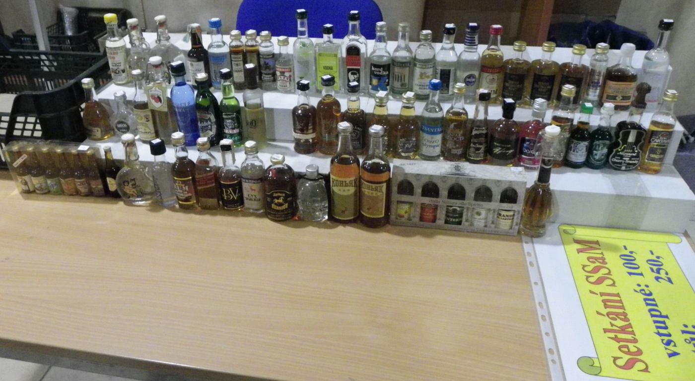 Burza minif�a�ti�iek alkoholu - Minibottles collectors meeting
Praha - 21.5.2022
SSaM - Spolek Sb�ratel� alkoholick�ch Miniatur