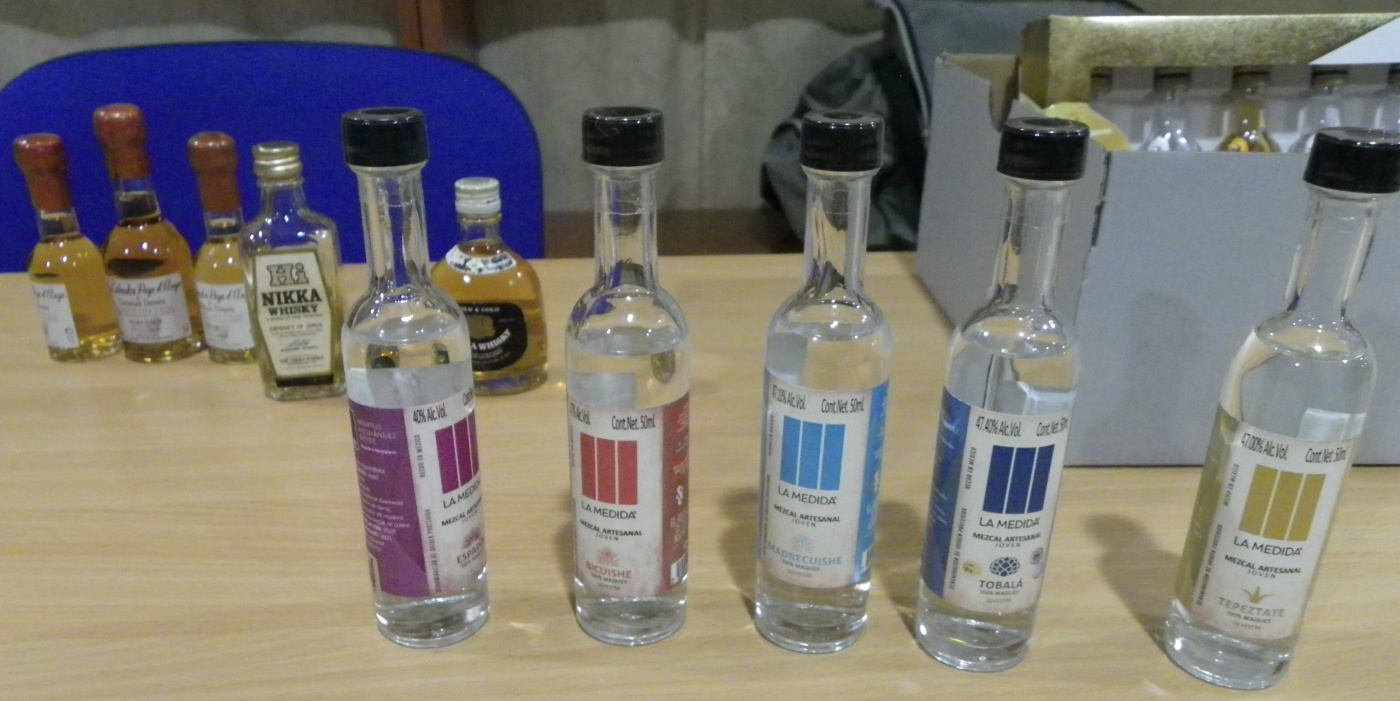 Burza minif�a�ti�iek alkoholu - Minibottles collectors meeting
Praha - 21.5.2022
SSaM - Spolek Sb�ratel� alkoholick�ch Miniatur