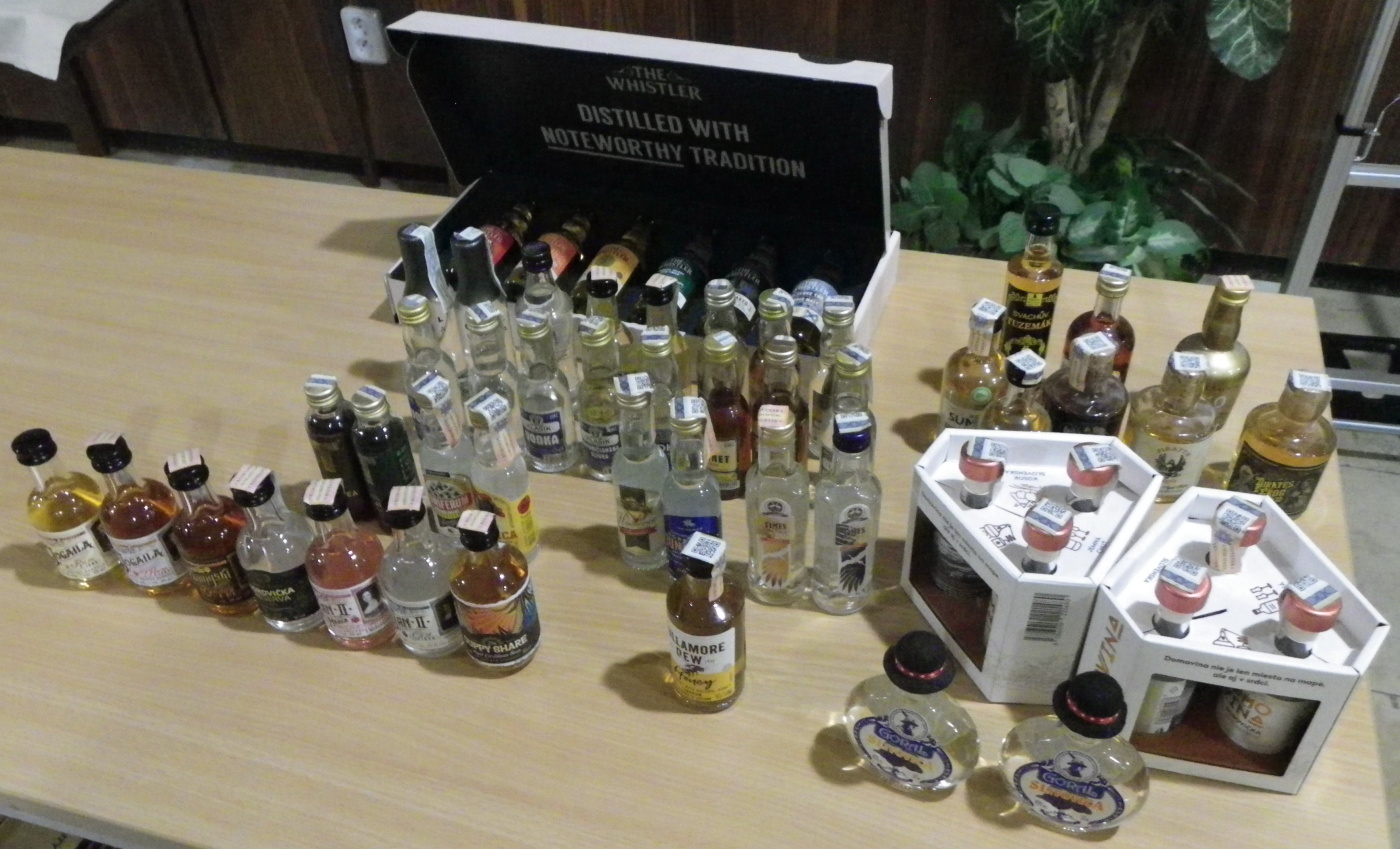 Burza minif�a�ti�iek alkoholu - Minibottles collectors meeting
Praha - 21.5.2022
SSaM - Spolek Sb�ratel� alkoholick�ch Miniatur