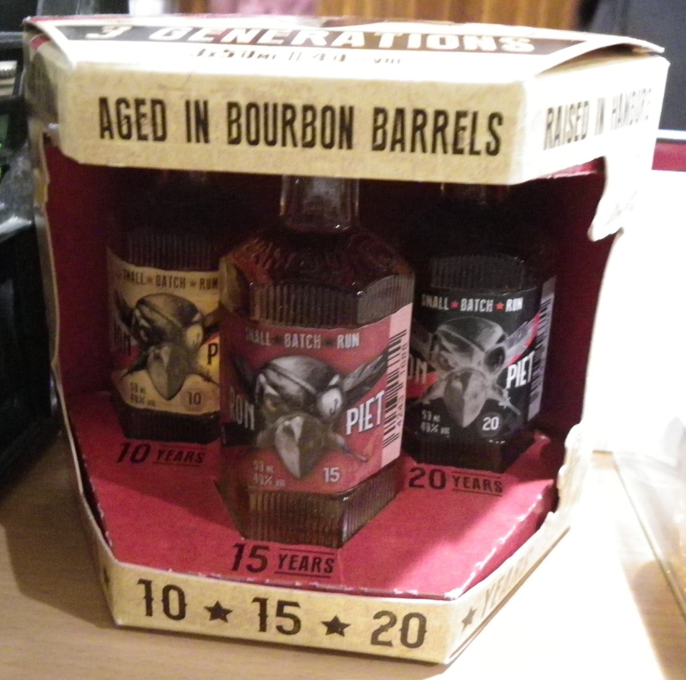 Burza minif�a�ti�iek alkoholu - Minibottles collectors meeting
Praha - 21.5.2022
SSaM - Spolek Sb�ratel� alkoholick�ch Miniatur