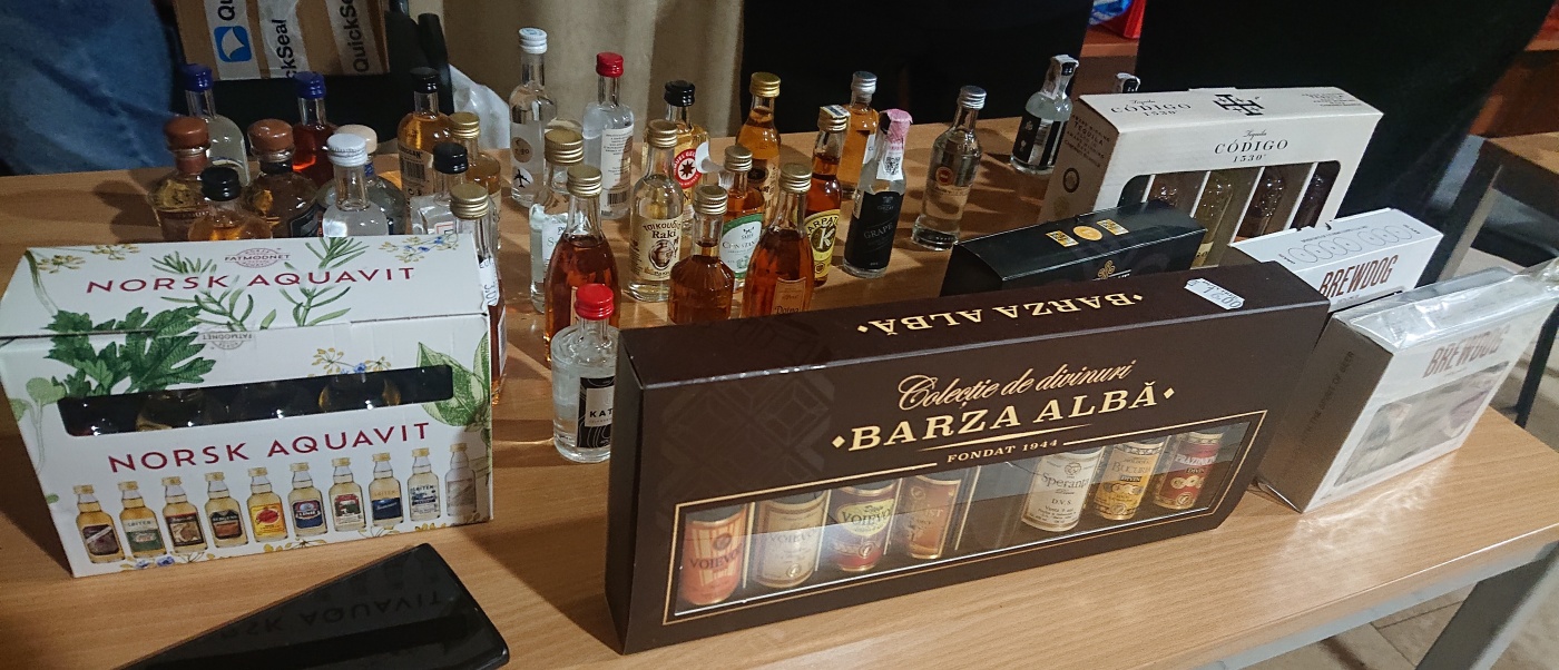 Burza minif�a�ti�iek alkoholu - Minibottles collectors meeting
Praha - 26.11.2022
SSaM - Spolek Sb�ratel� alkoholick�ch Miniatur