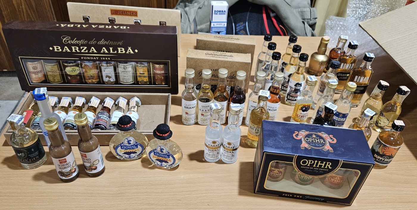 Burza minif�a�ti�iek alkoholu - Minibottles collectors meeting
Praha - 25.11.2023
SSaM - Spolek Sb�ratel� alkoholick�ch Miniatur