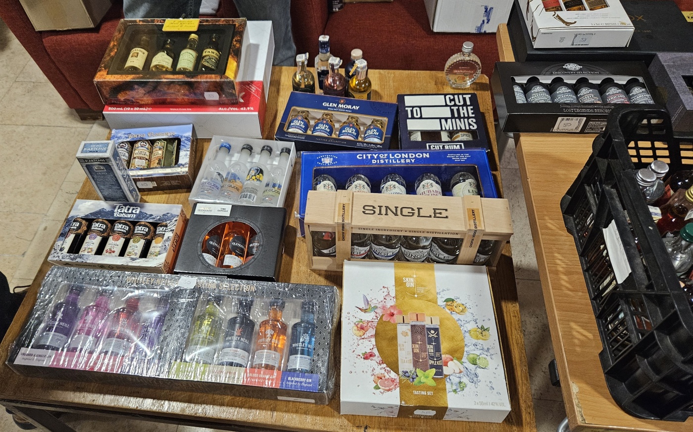 Burza minif�a�ti�iek alkoholu - Minibottles collectors meeting
Praha - 25.11.2023
SSaM - Spolek Sb�ratel� alkoholick�ch Miniatur